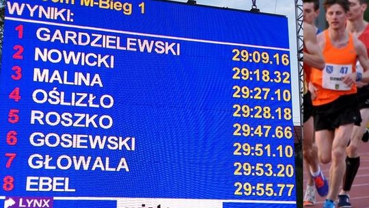 Robert Głowala 29.53.20s na 10 km!