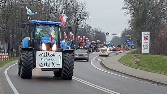 Rolnicy pojechali na Warszawę [wideo]