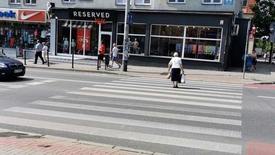 Seria zdarzeń z udziałem pieszych i rowerzystów