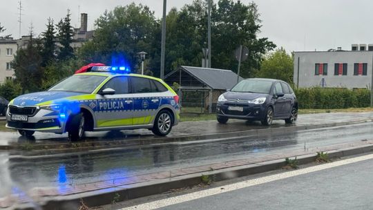 Śliski poranek na drogach. Wypadki na S17 i na Lubelskiej