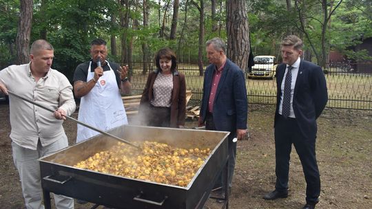 Święto Pieczonego Ziemniaka przyciągnęło tłumy do Łaskarzewa
