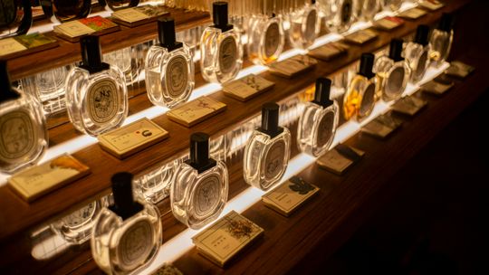 Świeże perfumy męskie w Paryskie Perfumy – zapachy inspirowane znanymi kompozycjami