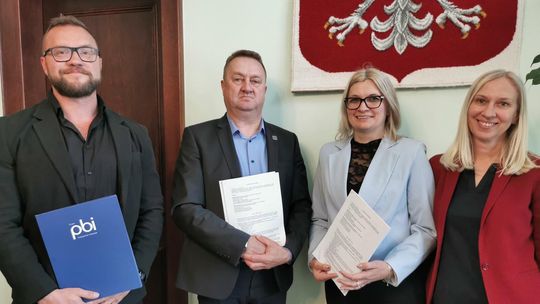 Umowa na budowę ronda podpisana! [wideo]