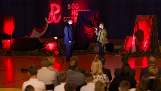 W hołdzie patronowi i bohaterom – wzruszająca akademia w Górznie