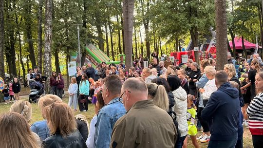 Wyjątkowy piknik w parku. Mieszkańcy wspólnie spędzili niedzielne popołudnie
