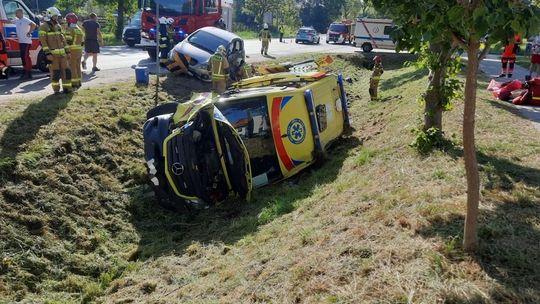 Wypadek z udziałem karetki