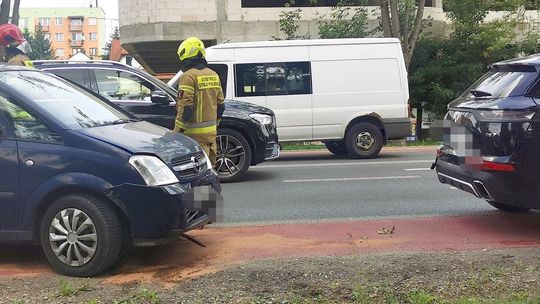 Zagapił się i wjechał w tył suva
