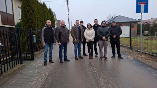 Zakończono przebudowę 13 odcinków dróg w gminie Żelechów Zakończono przebudowę 13 odcinków dróg w gminie Żelechów