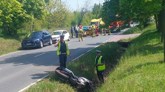 Zderzenie auta z motocyklem. Zablokowana DK 76