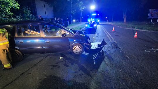 Zderzenie opla z mitsubishi w Parysowie. Policjanci wskazali sprawcę