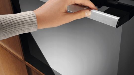 Zdrowe gotowanie na parze – piekarnik parowy z AI automatycznie ustawia parametry Zdrowe gotowanie na parze – piekarnik parowy z AI automatycznie ustawia parametry