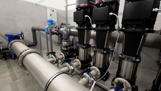 Zmodernizowana stacja uzdatniania wody w Wildze. Inwestycja za ponad 3,1 mln zł zakończona