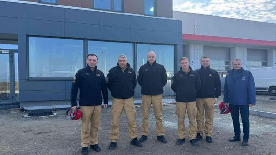 Zwierzchnicy ocenili postępy budowy nowej komendy PSP w Garwolinie