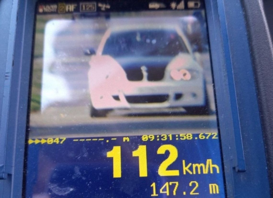 112 km/h niedaleko cmentarza. Stracił prawko i 2 tys. zł