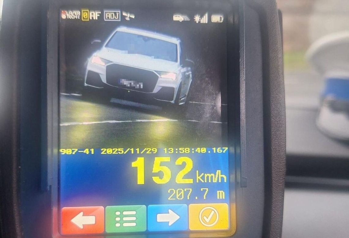 152 km/h w zabudowanym. Kierowca audi zapłacił za brawurę