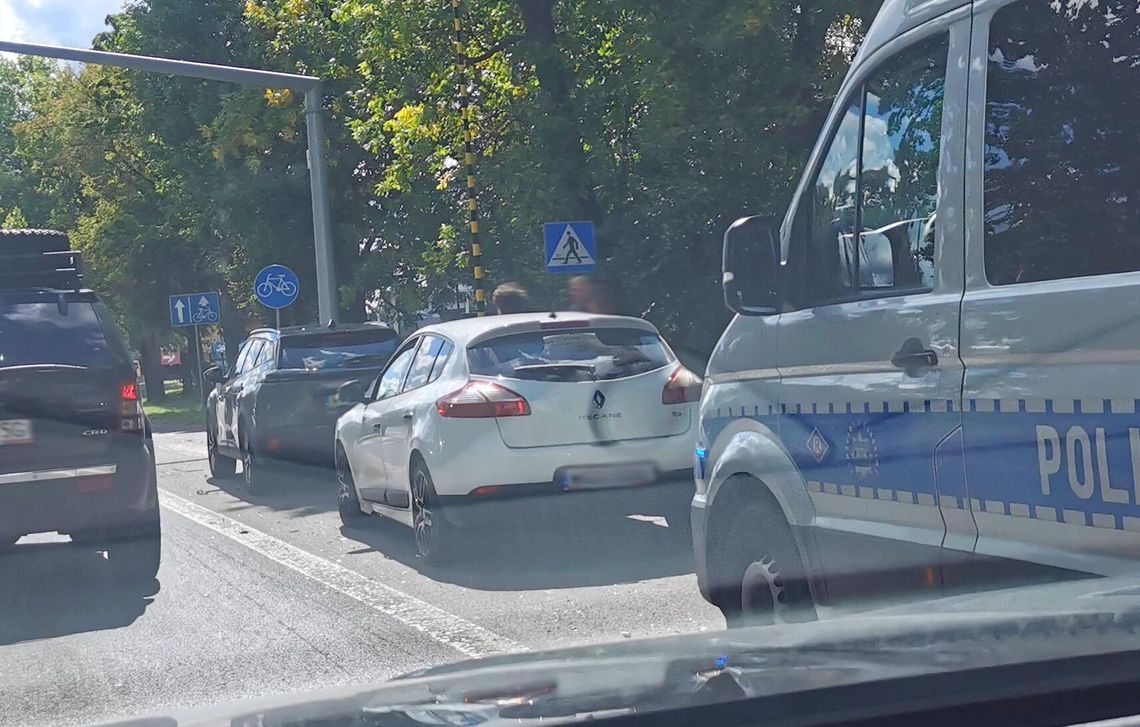 19-latek zagapił się na drodze 19-latek zagapił się na drodze