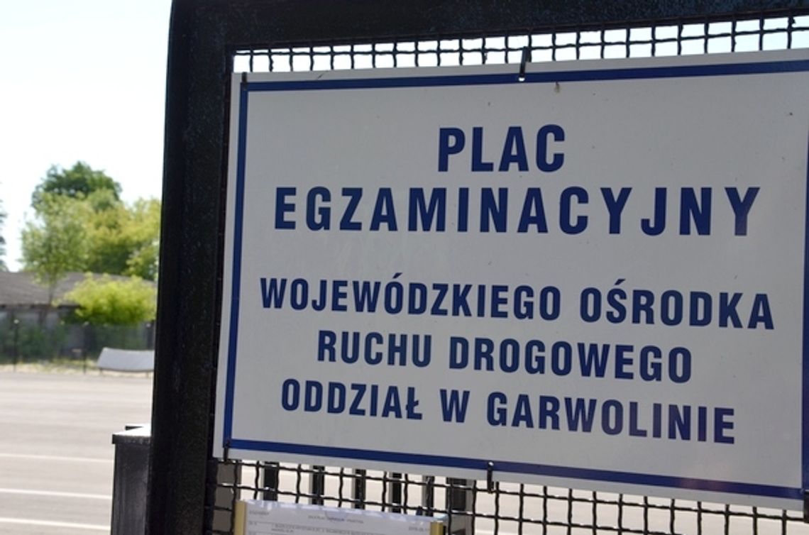 64-latek próbował zdać prawko z... kamerą