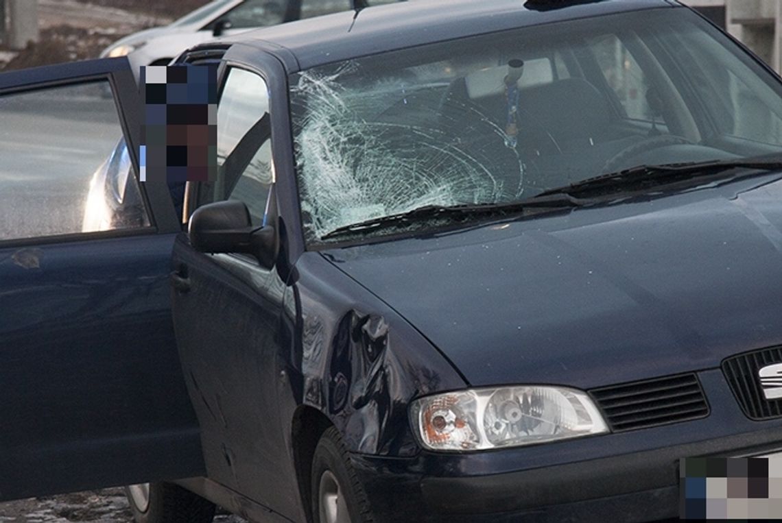 64-latek wtargnął na przejście. Trafił do szpitala