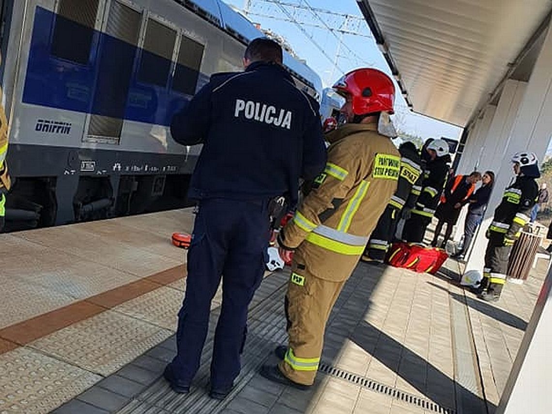 74-latek potrącony przez pociąg