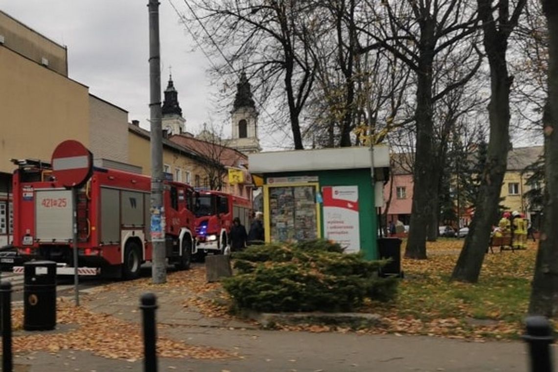 92 nowych zakażonych. 6 zgonów. Brak karetek