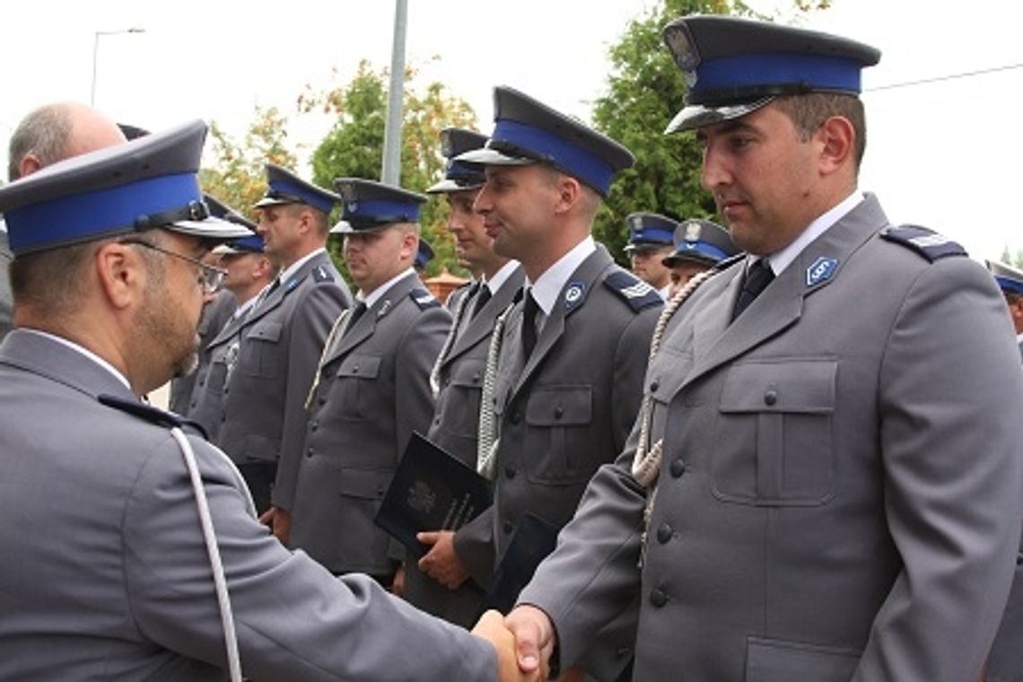 95 lat policji - 42 nominacje na wyższe stopnie służbowe