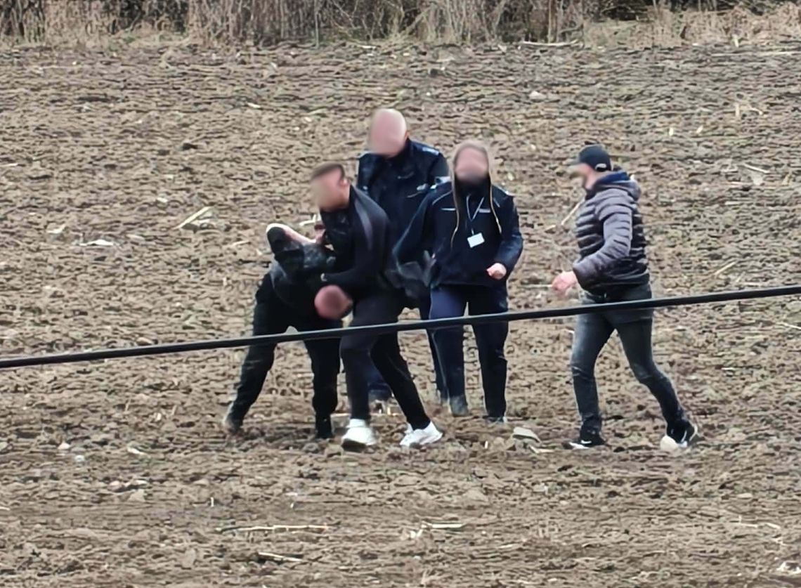 Rzucił się do ucieczki. Był poszukiwany za alimenty [wideo]