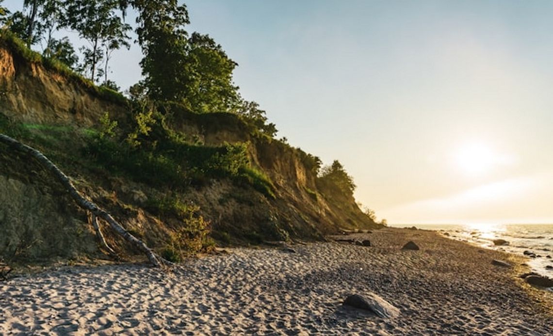 Aktywny wypoczynek nad Bałtykiem – pomysły na spędzenie urlopu poza plażą Aktywny wypoczynek nad Bałtykiem – pomysły na spędzenie urlopu poza plażą