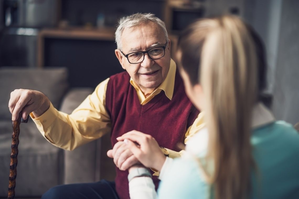 Alzheimer – sejmik Mazowsza wspiera budowę domów dziennego pobytu seniorów