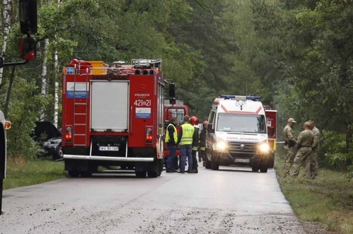 Audi w drzewo. W środku narkotyki