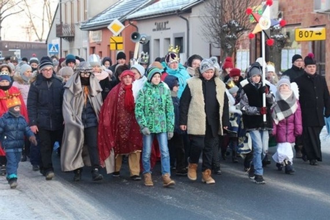 Barwny orszak przeszedł ulicami Sobolewa