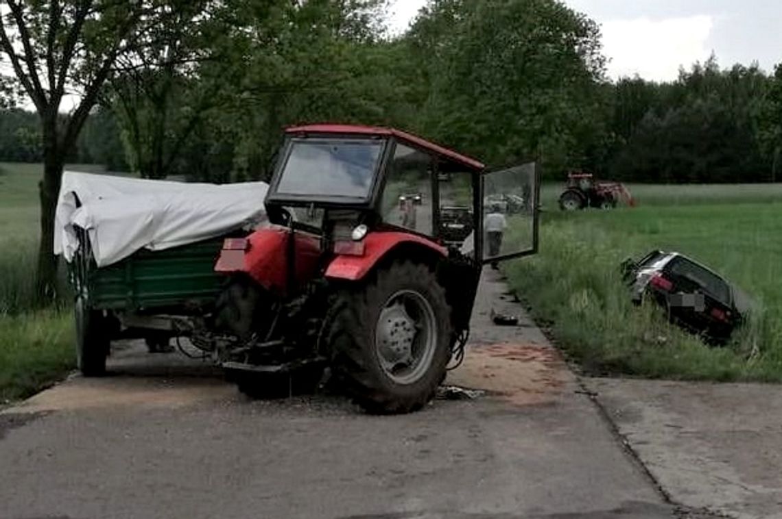 Ciągnik rozpadł się na dwie części