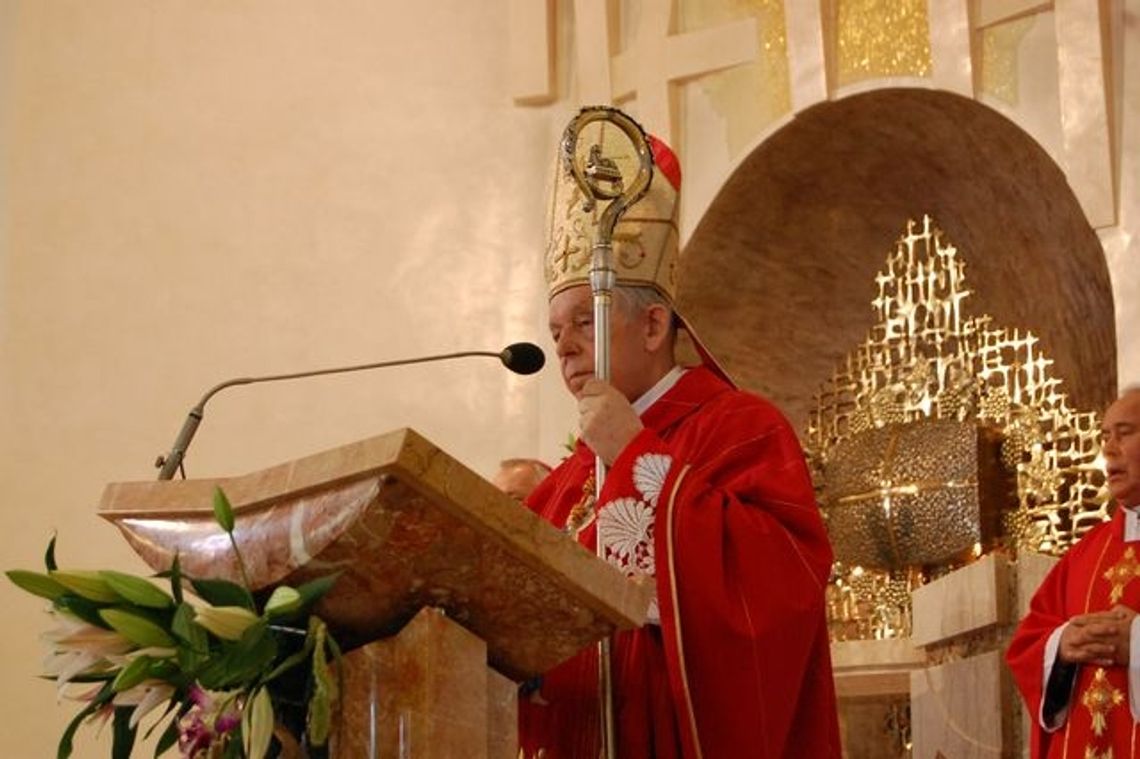 Dekada zmian także tych wewnętrznych