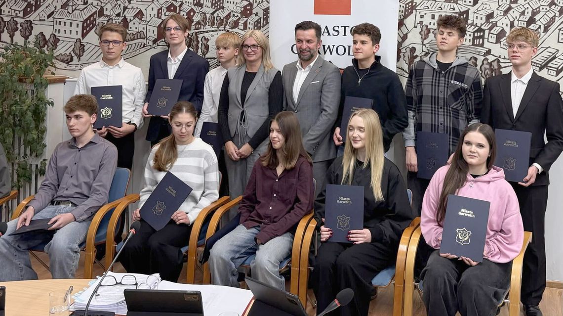 Dodatkowe środki z Mazowsza dla młodzieżowych rad. Zyskają Garwolin i Trojanów