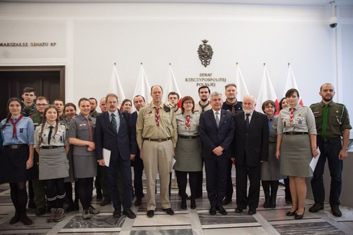 Harcerze z powiatu garwolińskiego w senacie