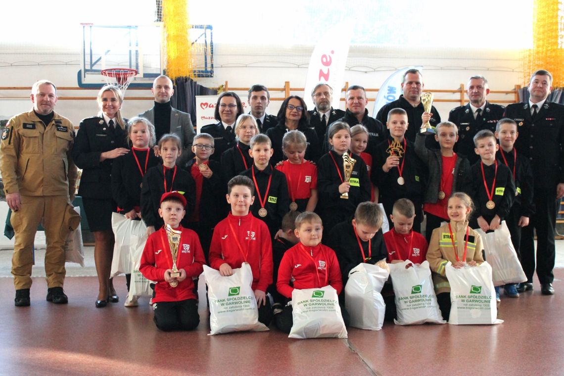 I Halowe Zawody MDP i DDP w Żelechowie