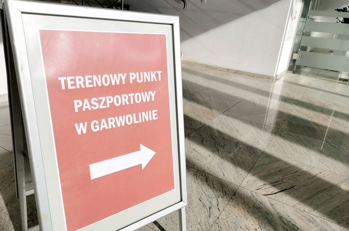 Ile paszportów wydano w Garwolinie?