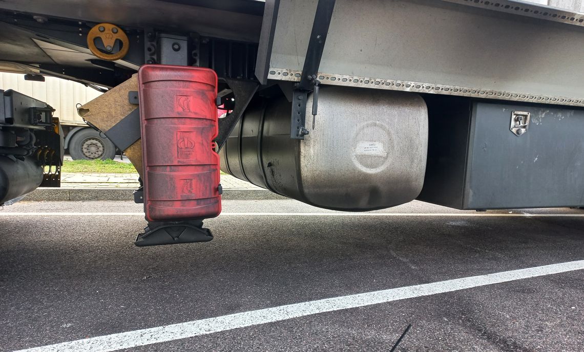 ITD: 715 litrów ponad limit. Kontrola tureckiej ciężarówki na S17 ITD: 715 litrów ponad limit. Kontrola tureckiej ciężarówki na S17