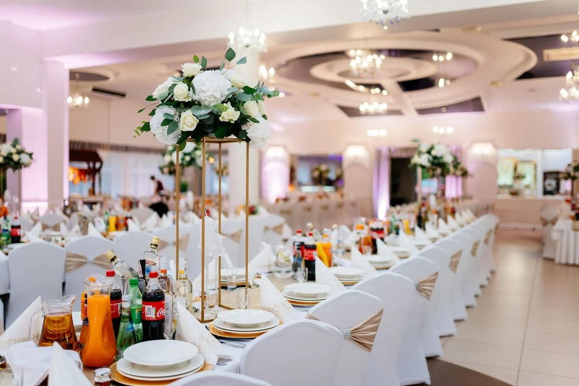 Jak zorganizować niezapomniane przyjęcie okolicznościowe?