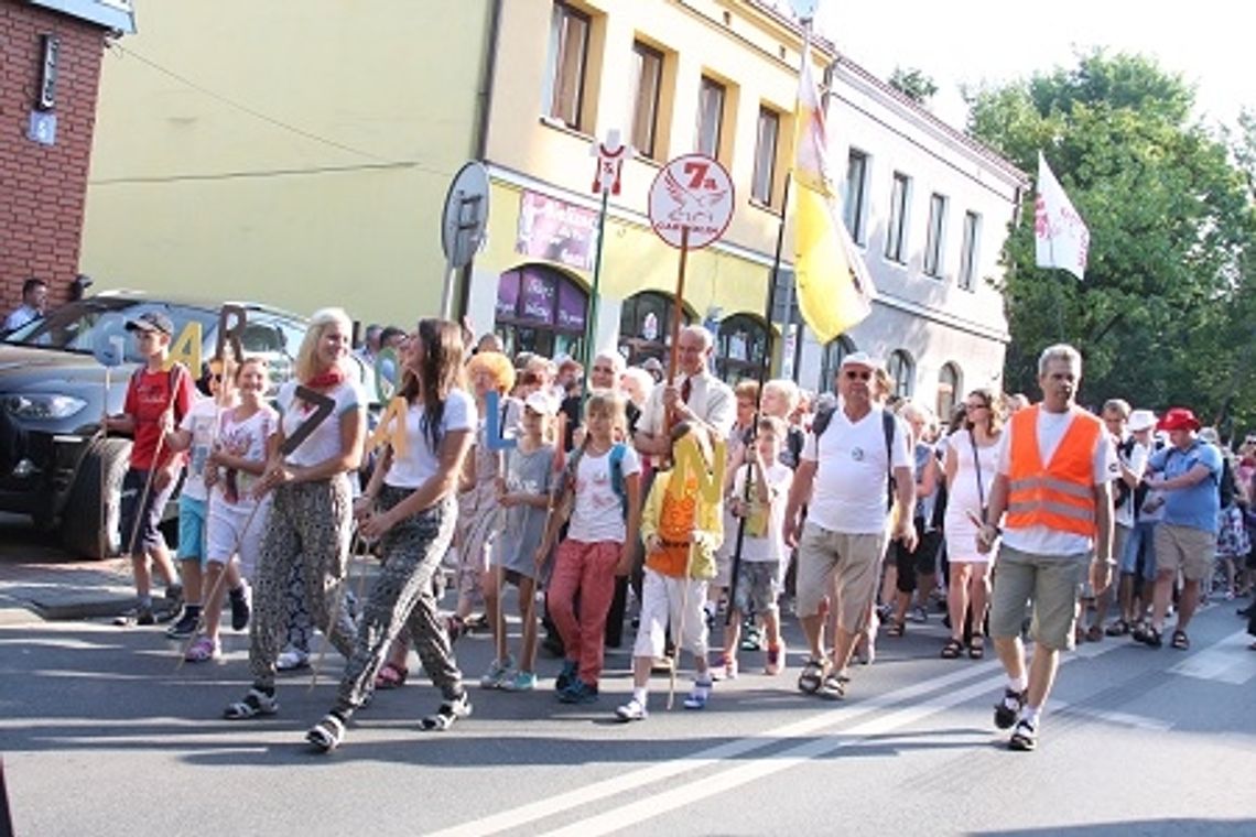 Już pielgrzymują! 7a i 7b na szlaku XXXIV PPP na Jasną Górę