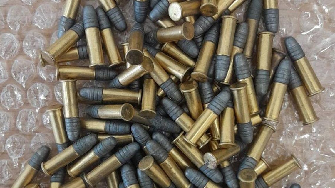 Kierował mimo zakazu. Alkohol, amfetamina i amunicja w tle