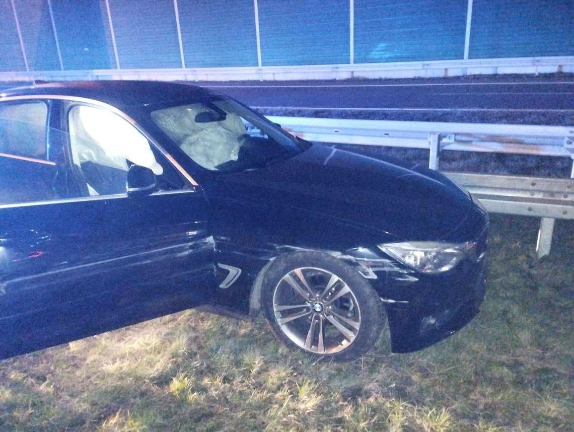 Kierowca zasłabł na trasie S17. Auto uderzyło w bariery