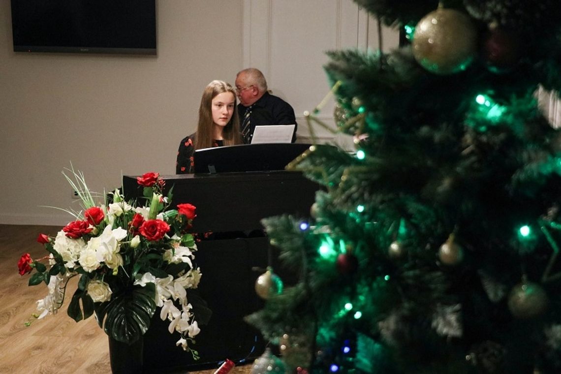 Kolędowanie z ogniskiem muzycznym CSiK