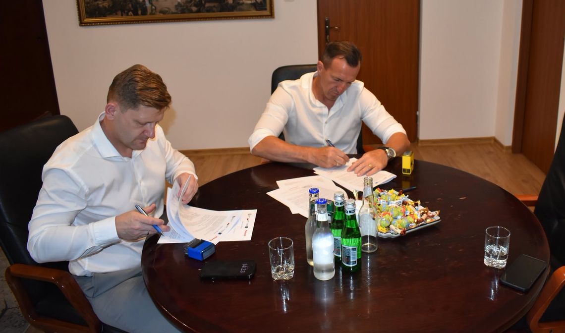 Łaskarzew rozbuduje stację uzdatniania wody. Podpisano umowę na inwestycję za blisko 3,7 mln zł