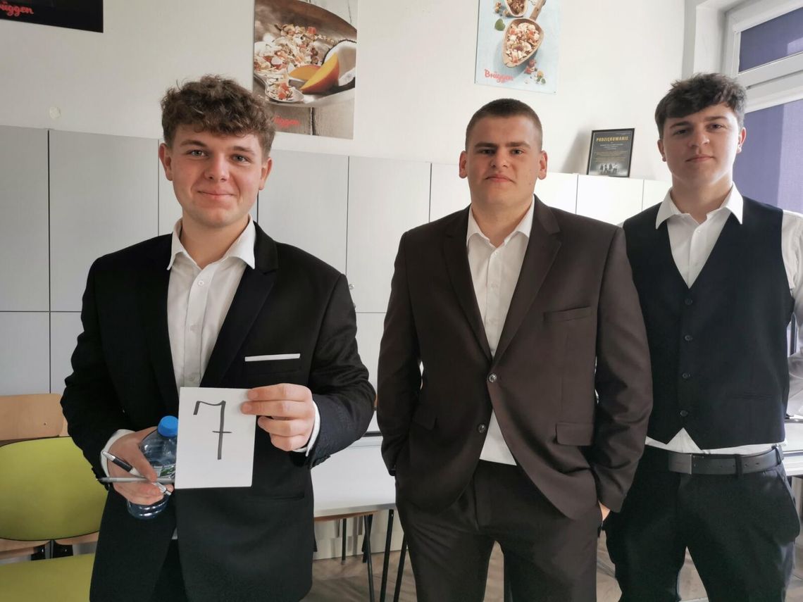 Maturzyści na start! Ponad 1000 uczniów z powiatu rozpoczyna egzamin dojrzałości