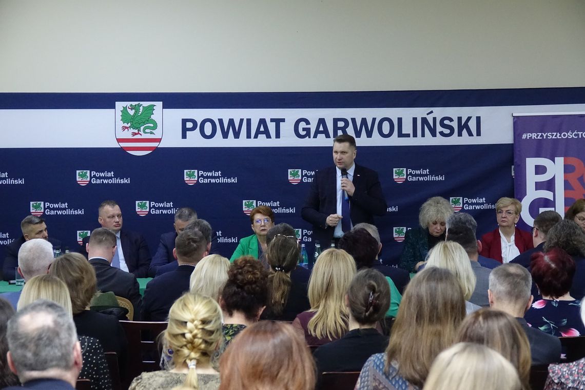 Minister Czarnek w Miętnem