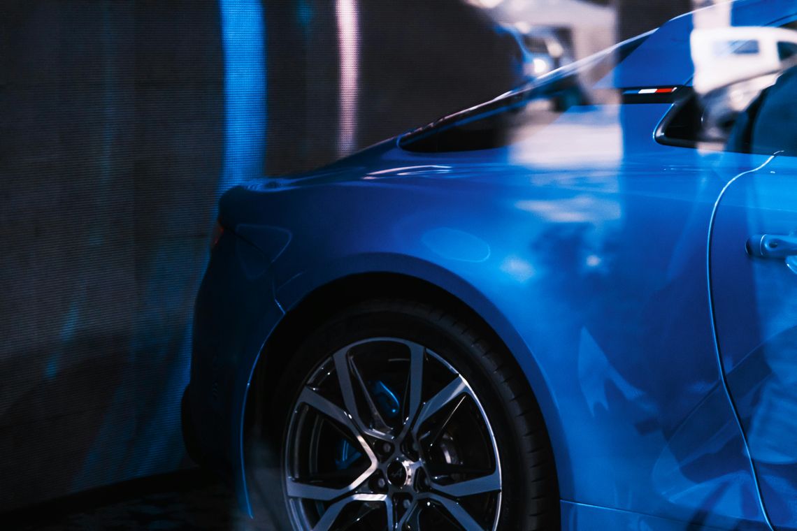 Na czym polega korekta lakieru i kiedy warto ją wykonać