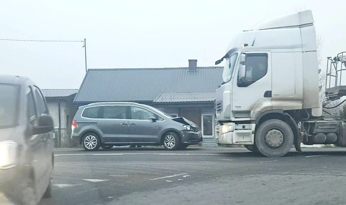 Nie ustąpił pierwszeństwa ciężarówce