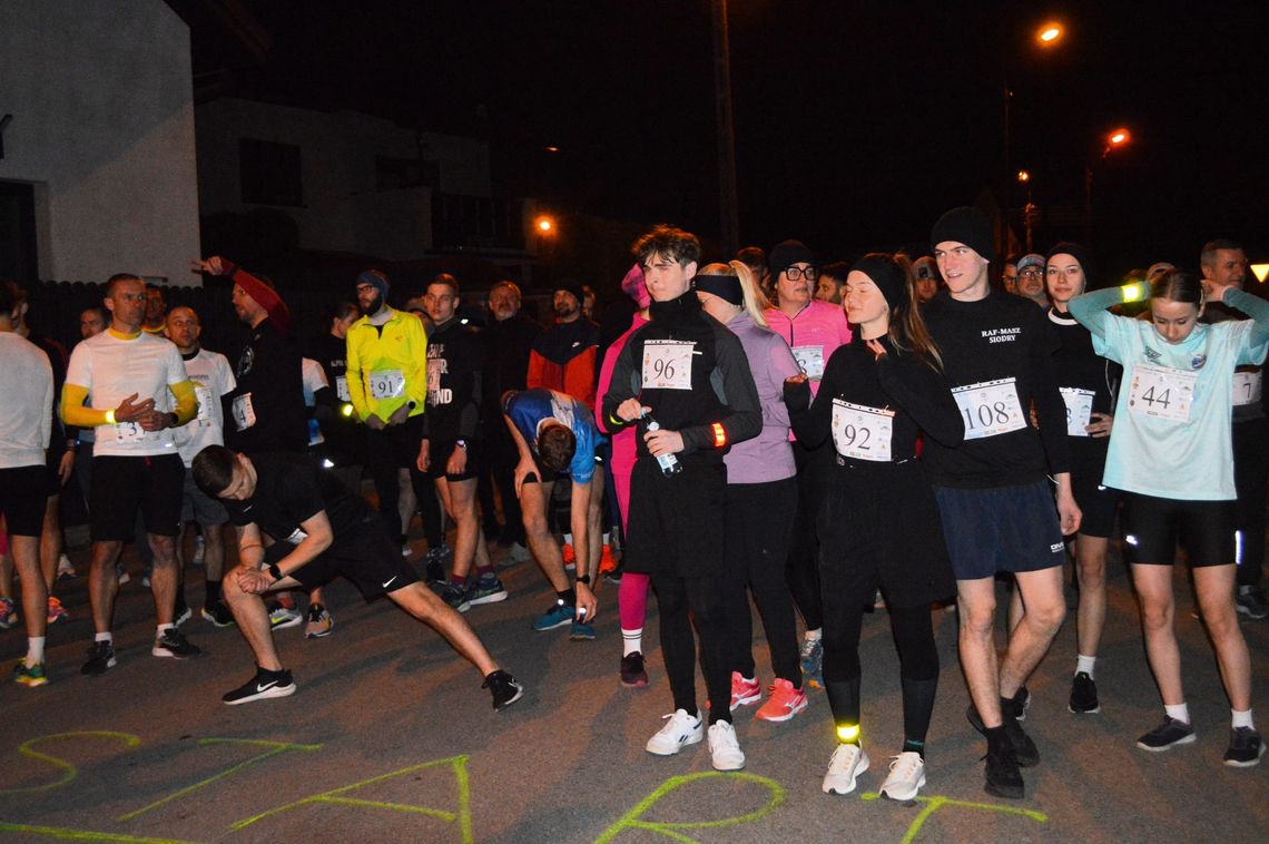 Nocną Piątką zainaugurowali Żelechowską Triadę Biegową