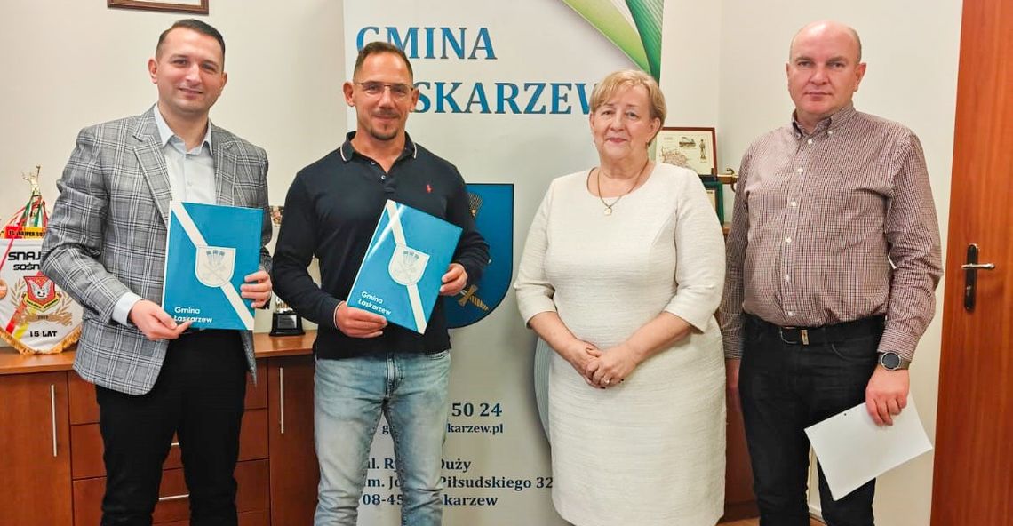 Nowa świetlica w Sośnince. Gmina Łaskarzew podpisała umowę z wykonawcą Nowa świetlica w Sośnince. Gmina Łaskarzew podpisała umowę z wykonawcą