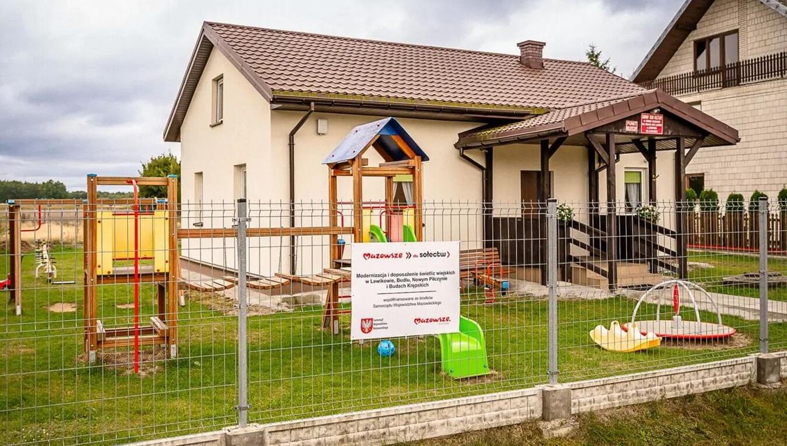 Nowe inwestycje w gminie Łaskarzew. Powstały altana, place zabaw i odnowione świetlice Nowe inwestycje w gminie Łaskarzew. Powstały altana, place zabaw i odnowione świetlice